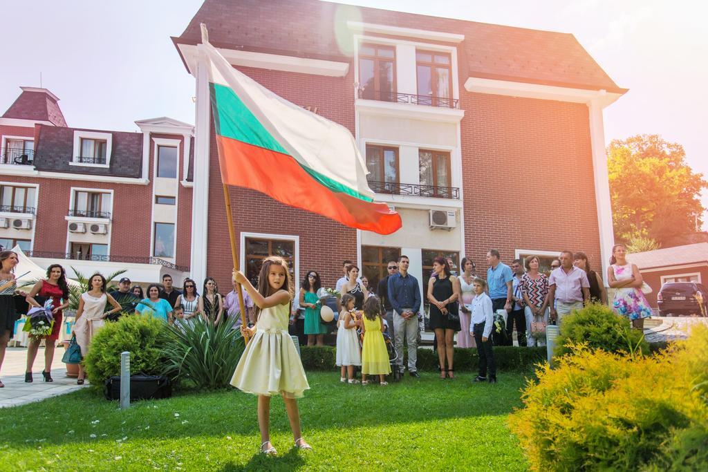 Chateau Montagne Hotel Troyan Troyan  Bagian luar foto